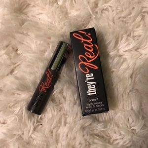 LAST CHANCE Benefit They’re Real! Mascara